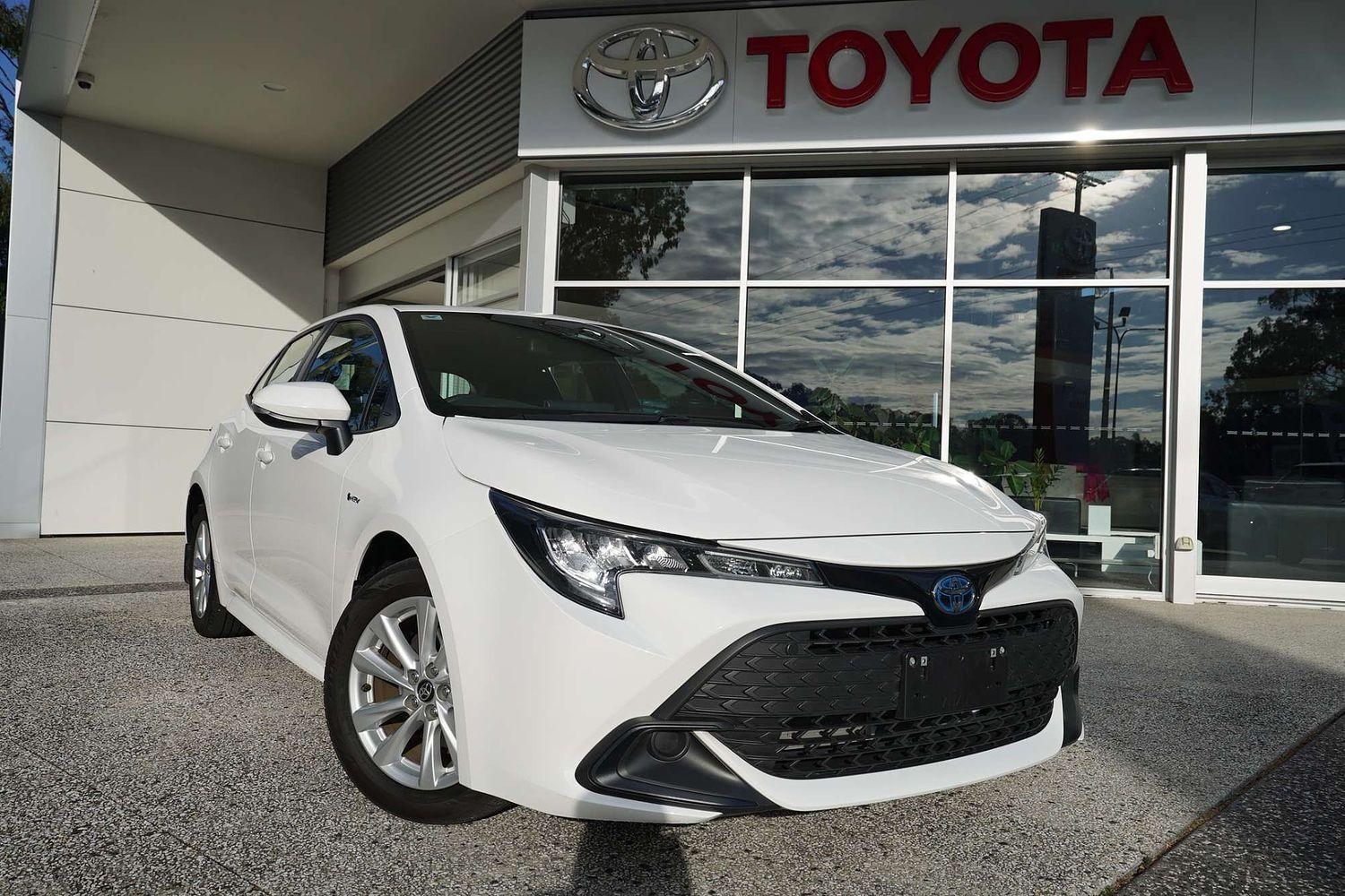 2024 Toyota Corolla Ascent Sport in White