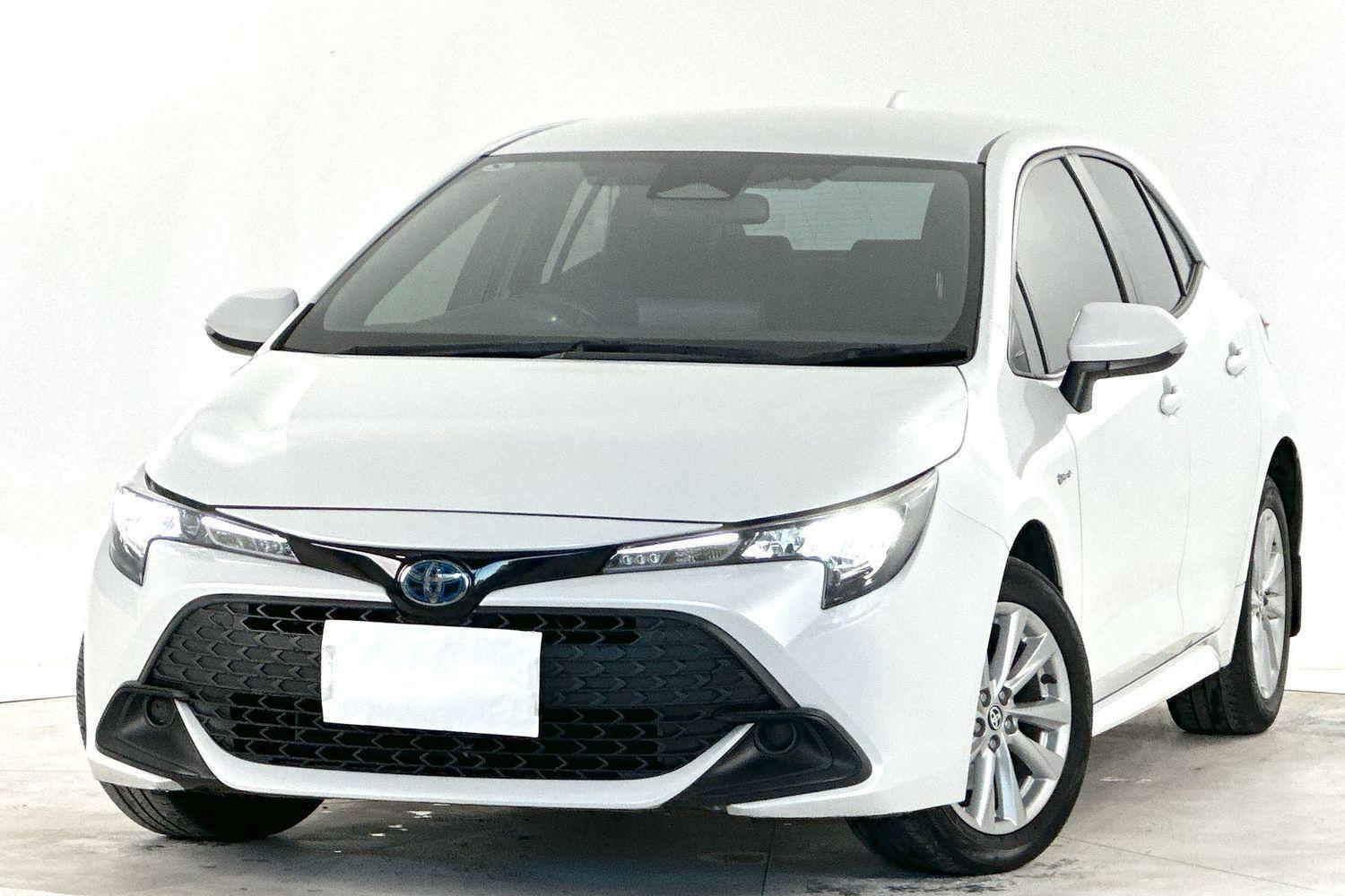 2024 Toyota Corolla Ascent Sport in White