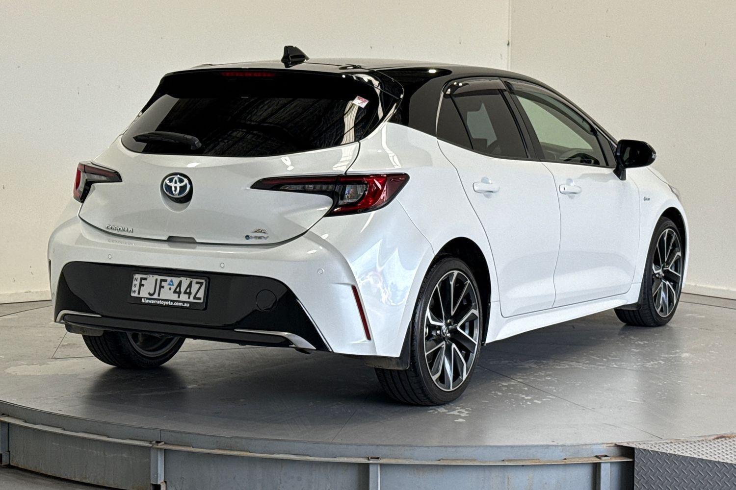 2024 Toyota Corolla ZR Hybrid in White