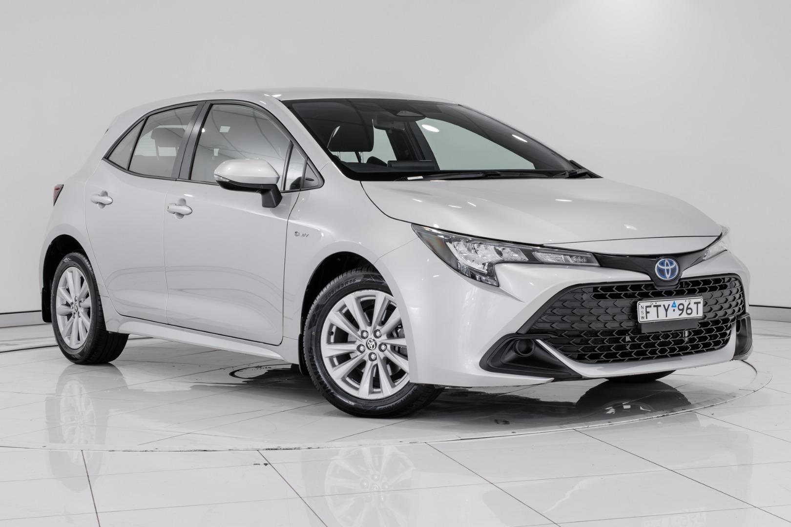 2024 Toyota Corolla Ascent Sport in Silver