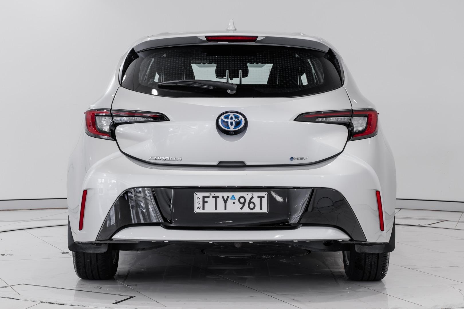 2024 Toyota Corolla Ascent Sport in Silver