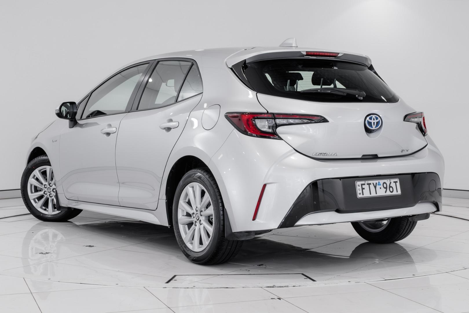 2024 Toyota Corolla Ascent Sport in Silver