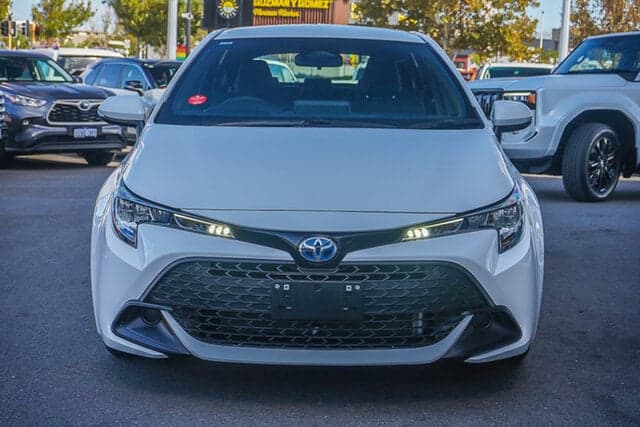 2024 Toyota Corolla Ascent Sport in White
