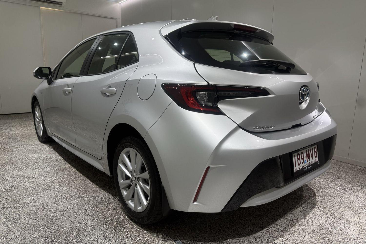2025 Toyota Corolla Ascent Sport in Silver