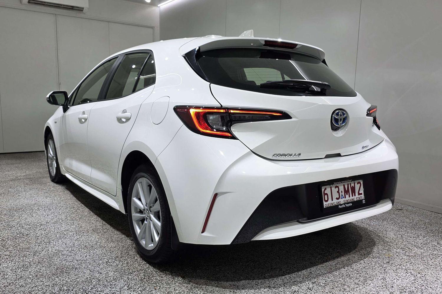 2025 Toyota Corolla Ascent Sport in White