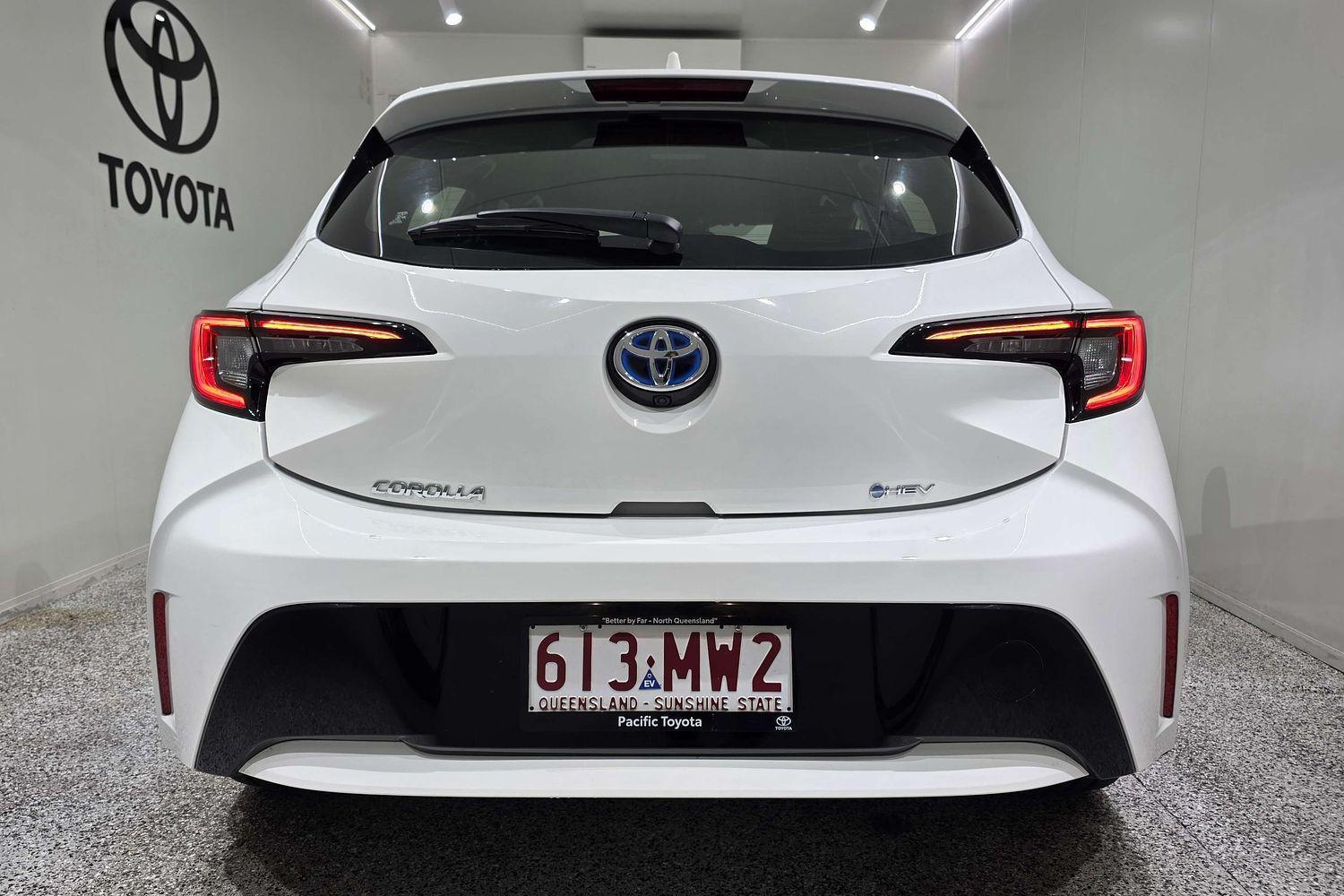 2025 Toyota Corolla Ascent Sport in White