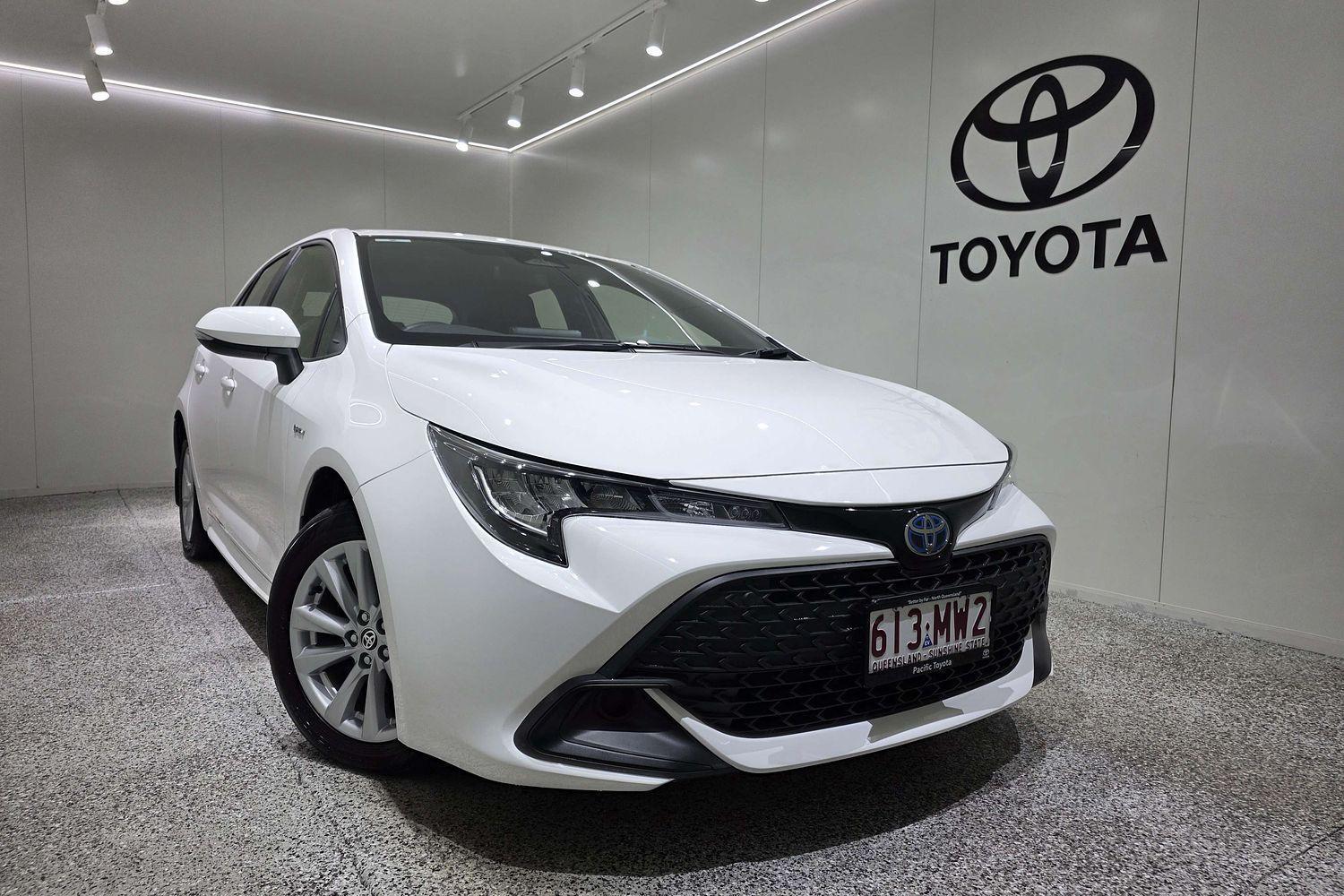 2025 Toyota Corolla Ascent Sport in White