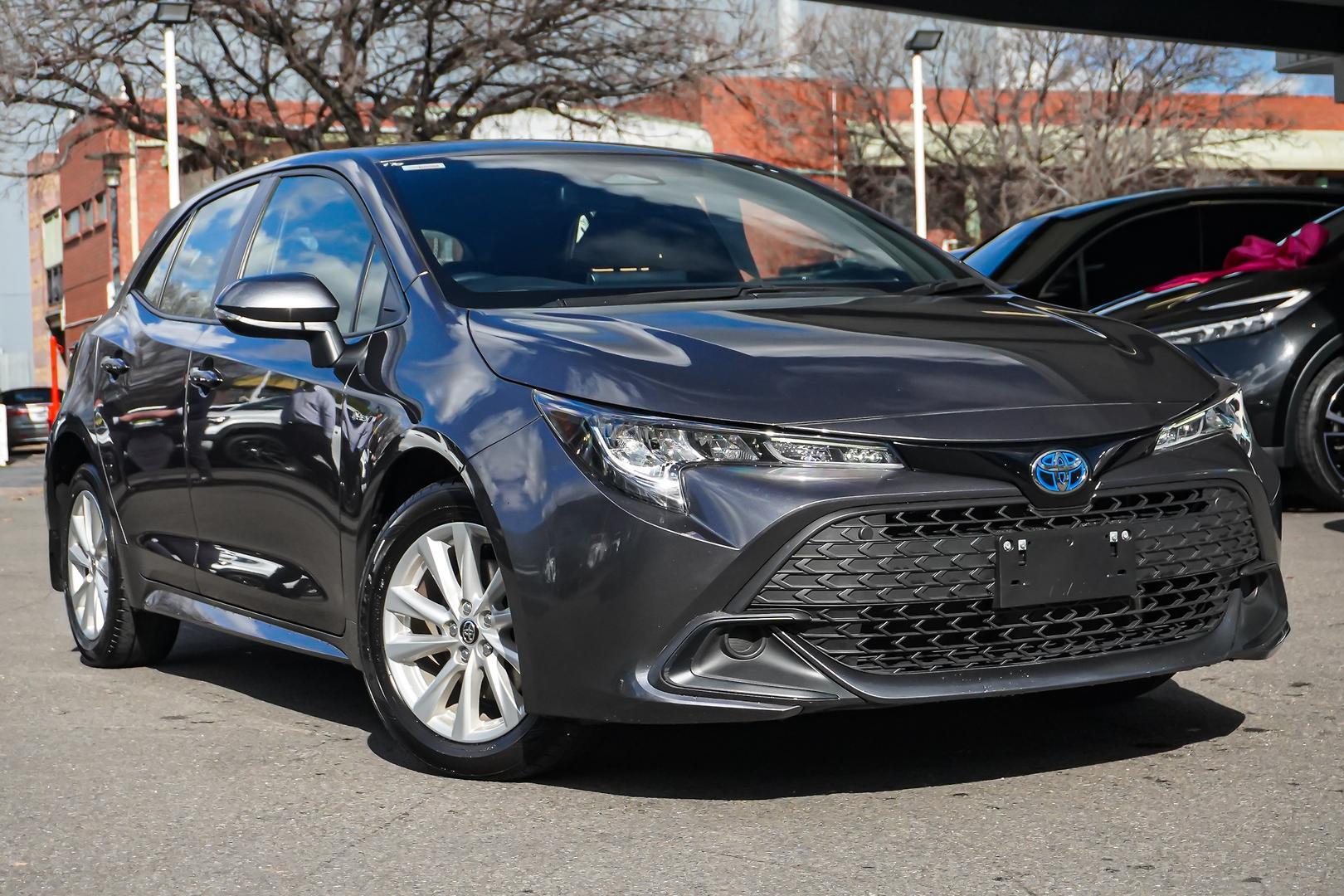 2025 Toyota Corolla Ascent Sport in Silver