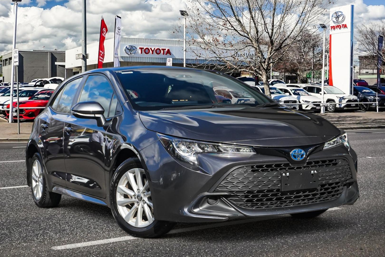 2025 Toyota Corolla Ascent Sport in Silver
