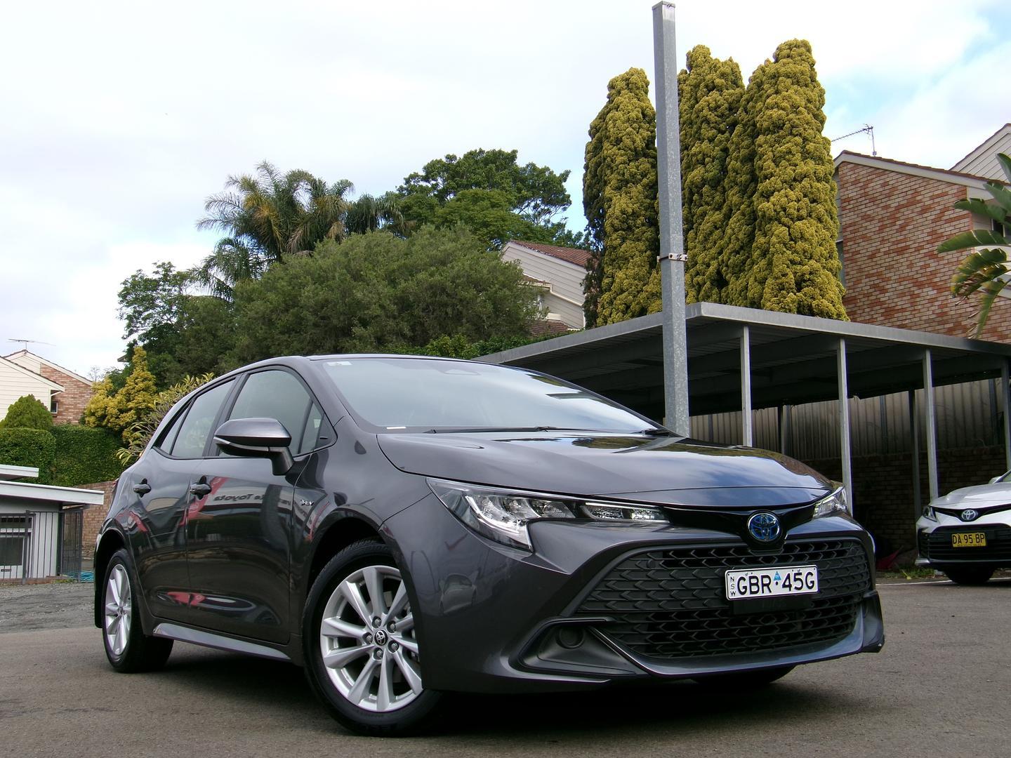 2025 Toyota Corolla Ascent Sport in Silver