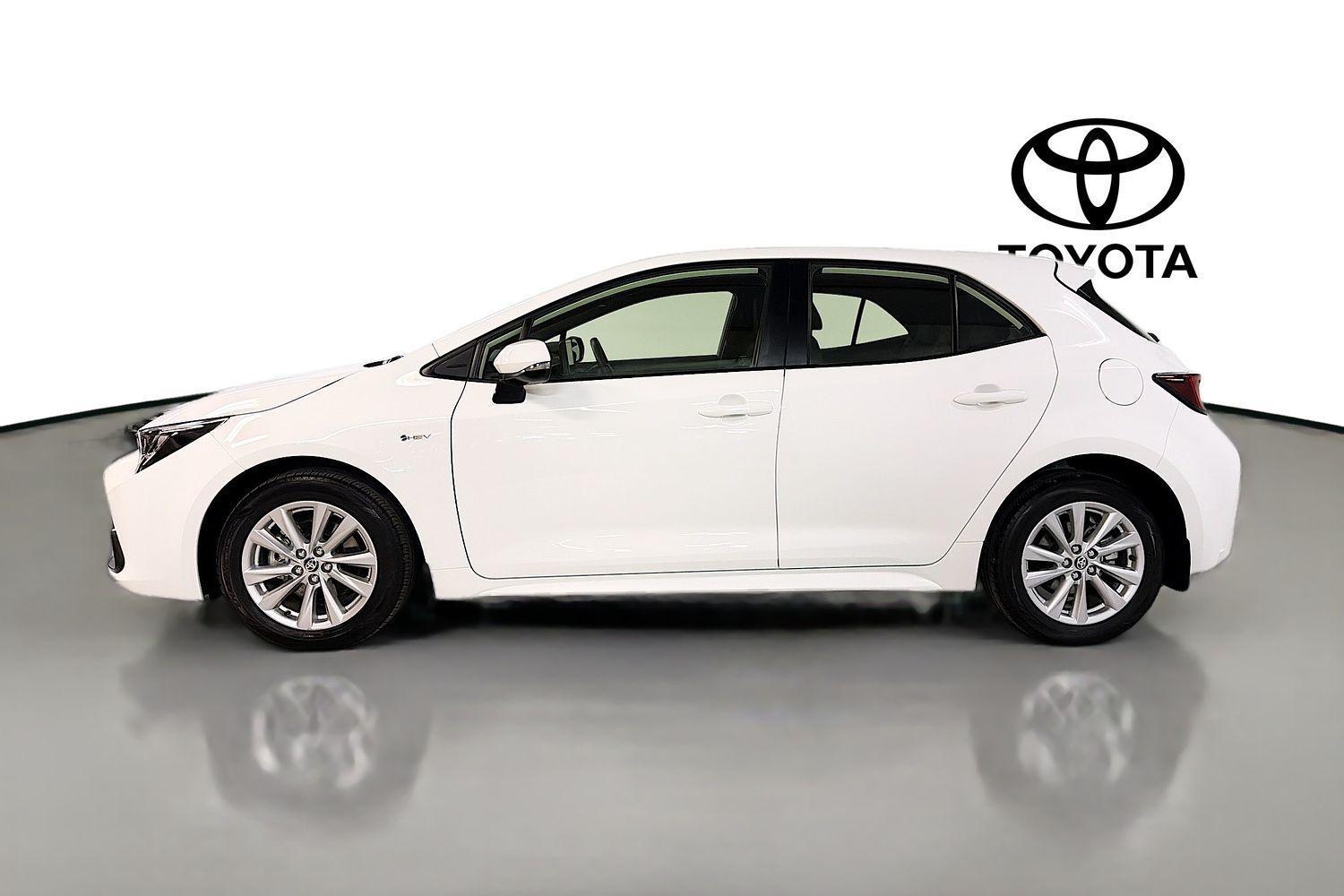 2025 Toyota Corolla Ascent Sport in White