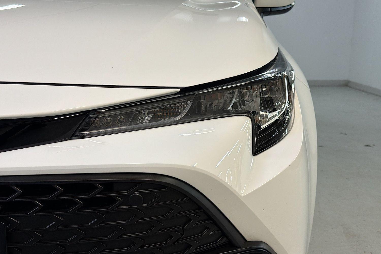 2025 Toyota Corolla Ascent Sport in White