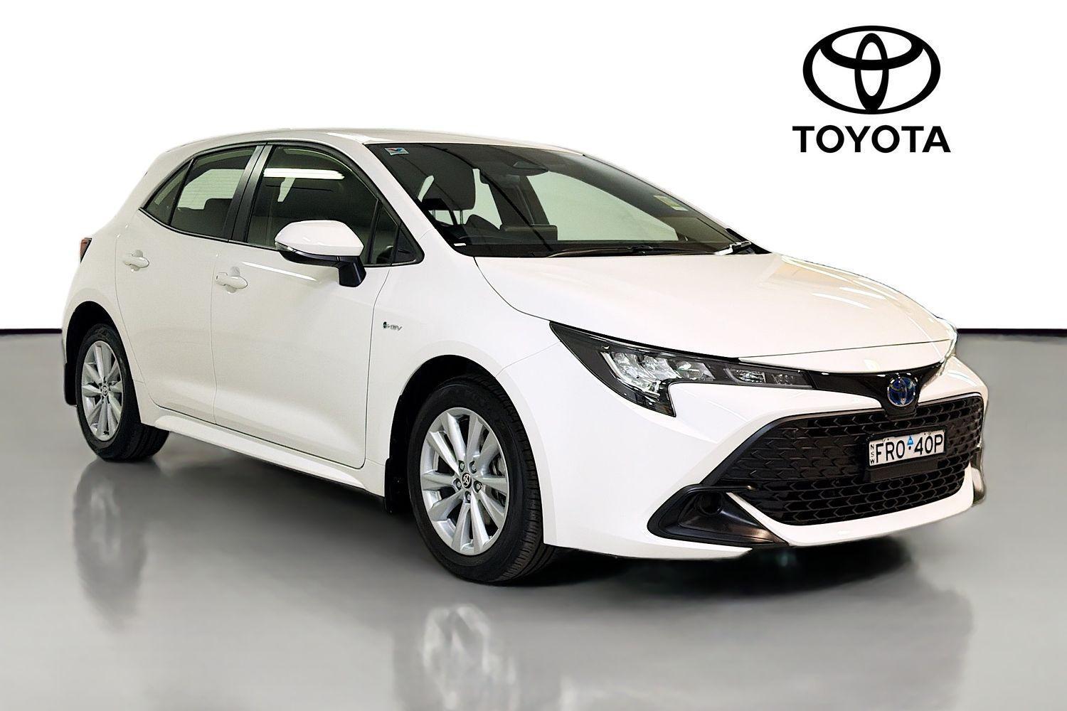 2025 Toyota Corolla Ascent Sport in White