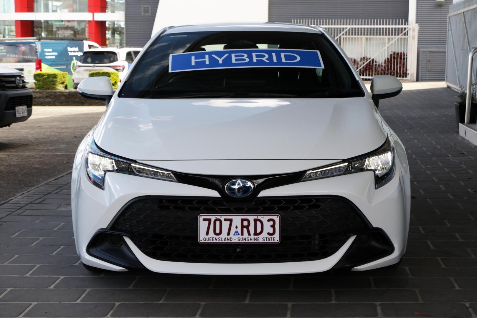 2025 Toyota Corolla Ascent Sport in White