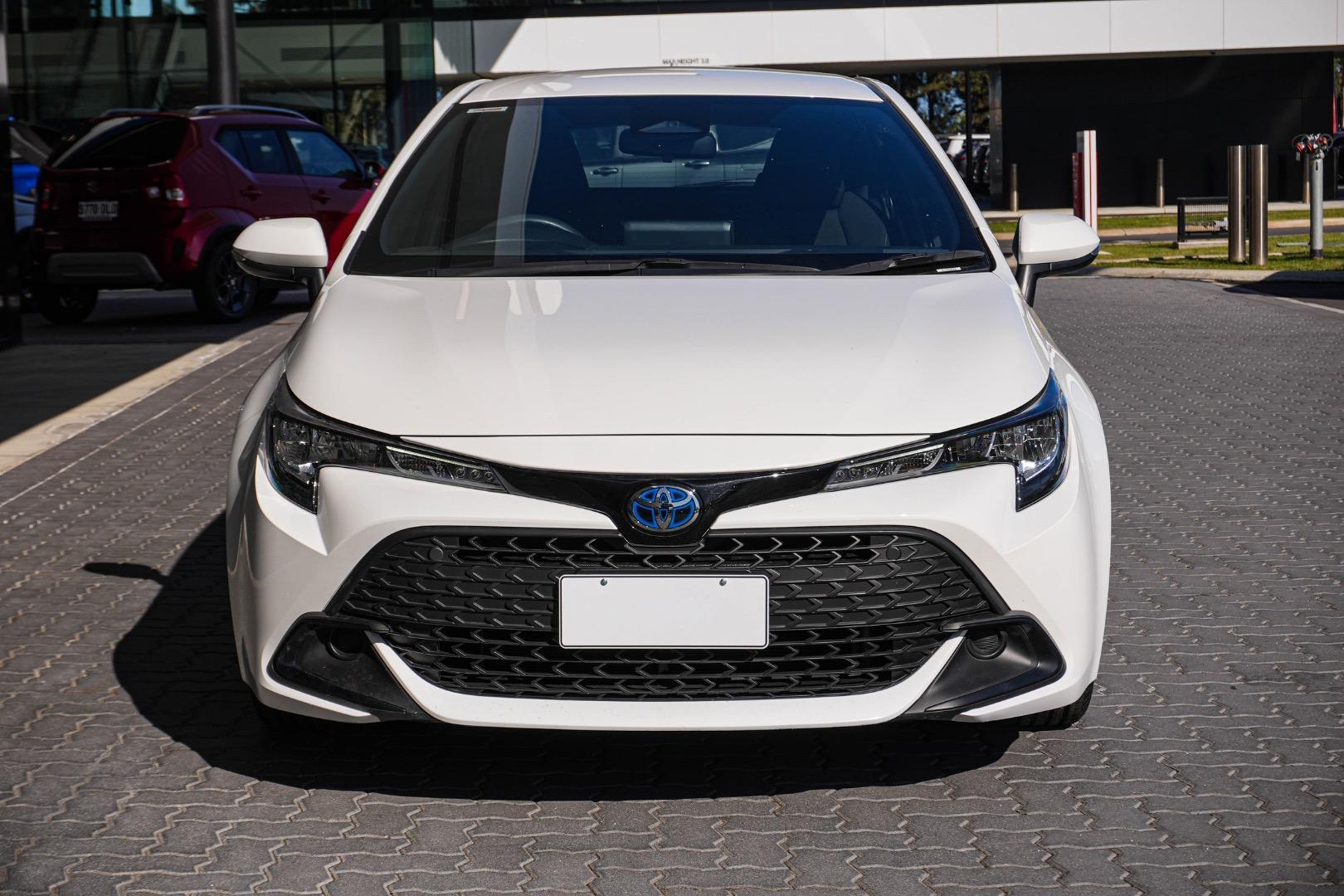2025 Toyota Corolla Ascent Sport in White