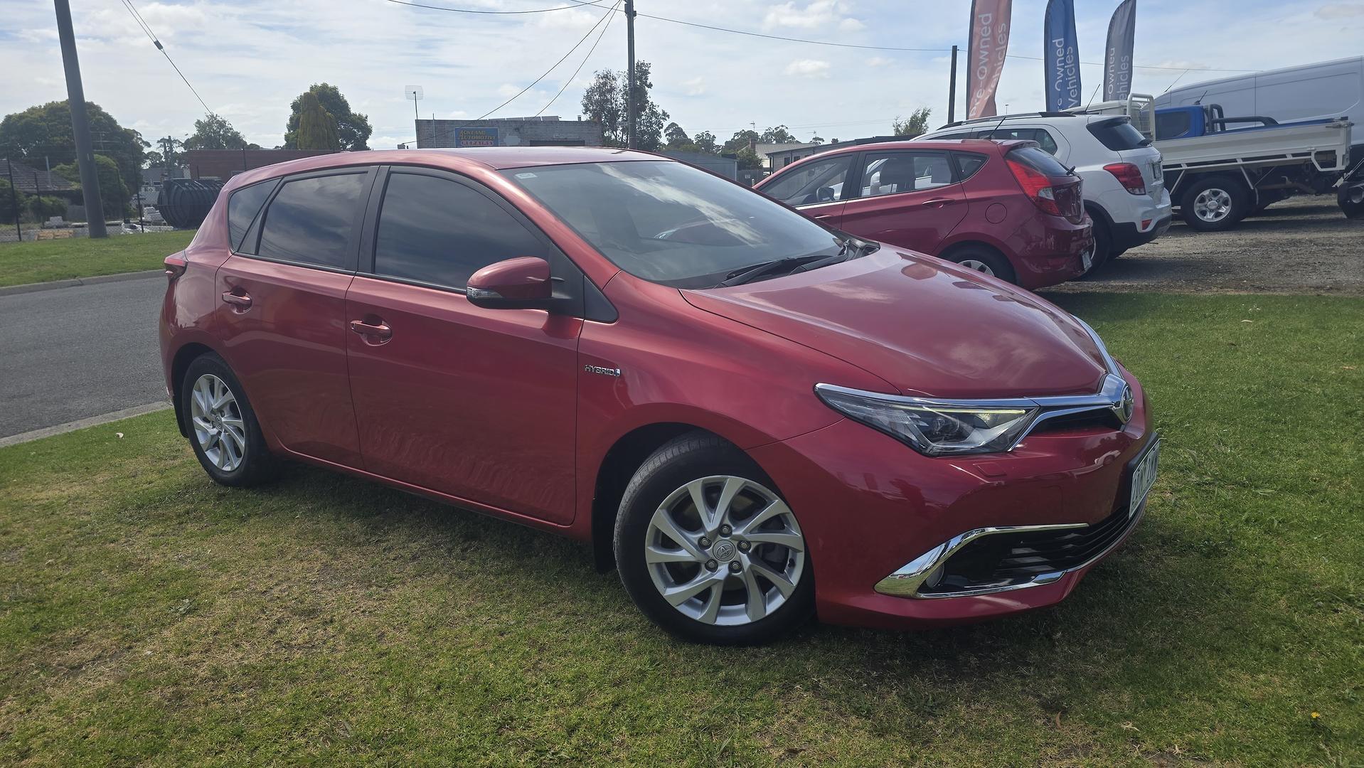 2018 Toyota Corolla Hybrid in Red