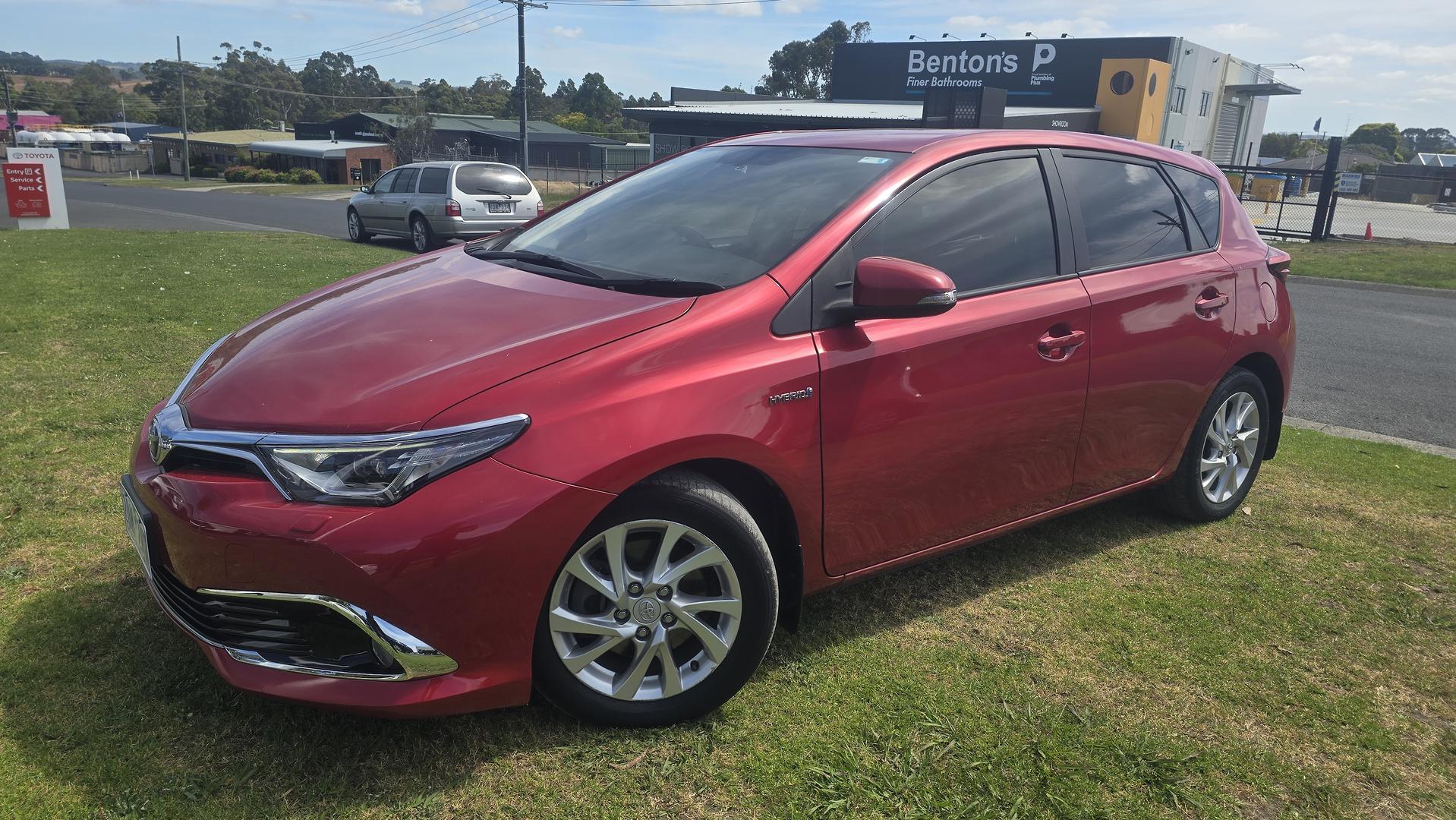 2018 Toyota Corolla Hybrid in Red