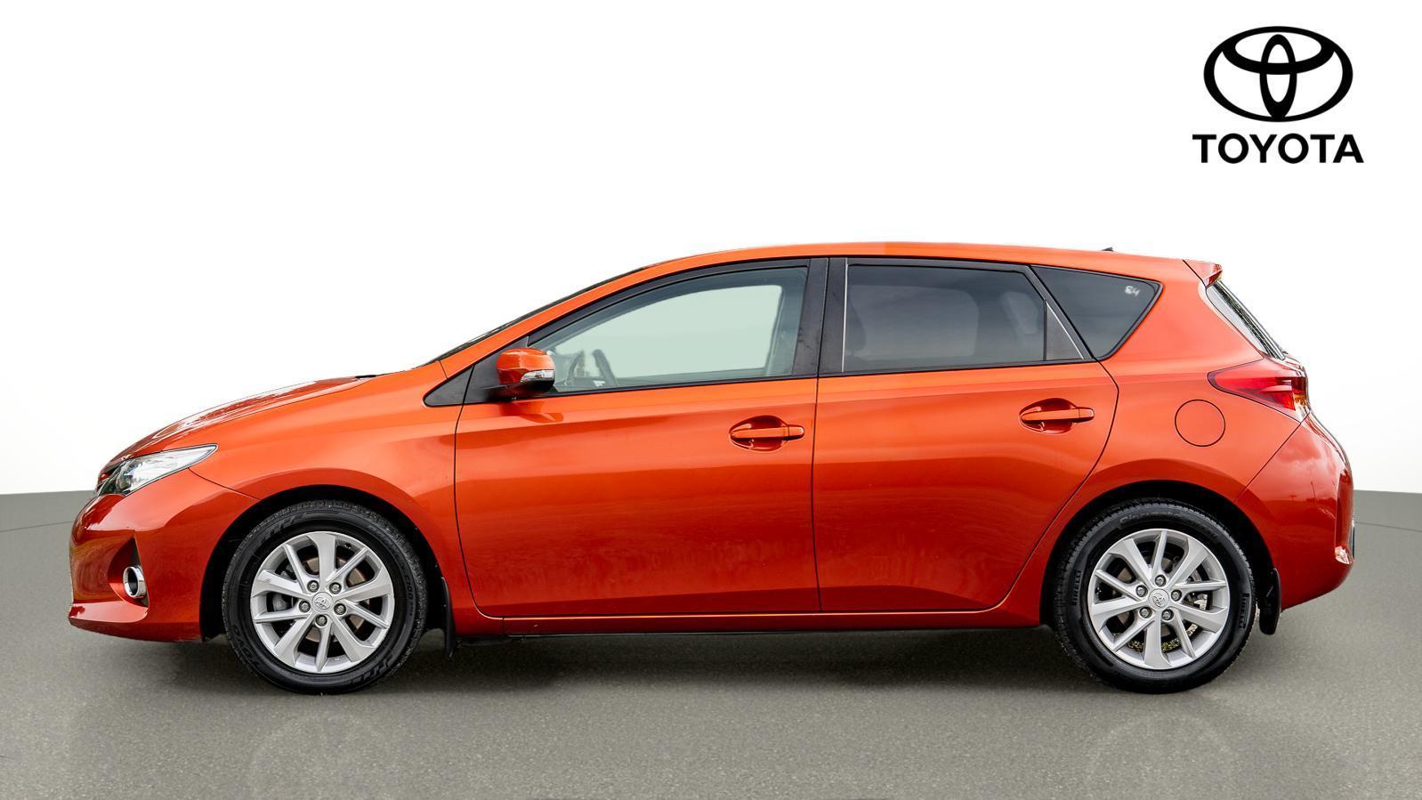 2015 Toyota Corolla Ascent Sport in Beige