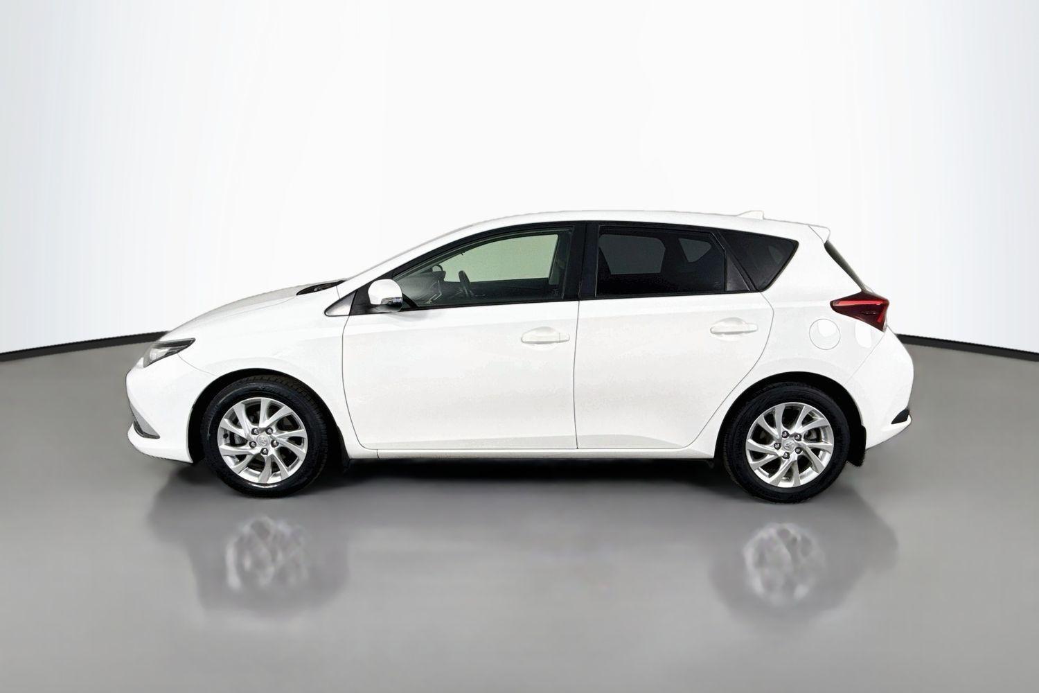 2018 Toyota Corolla ASCENT SPORT in White