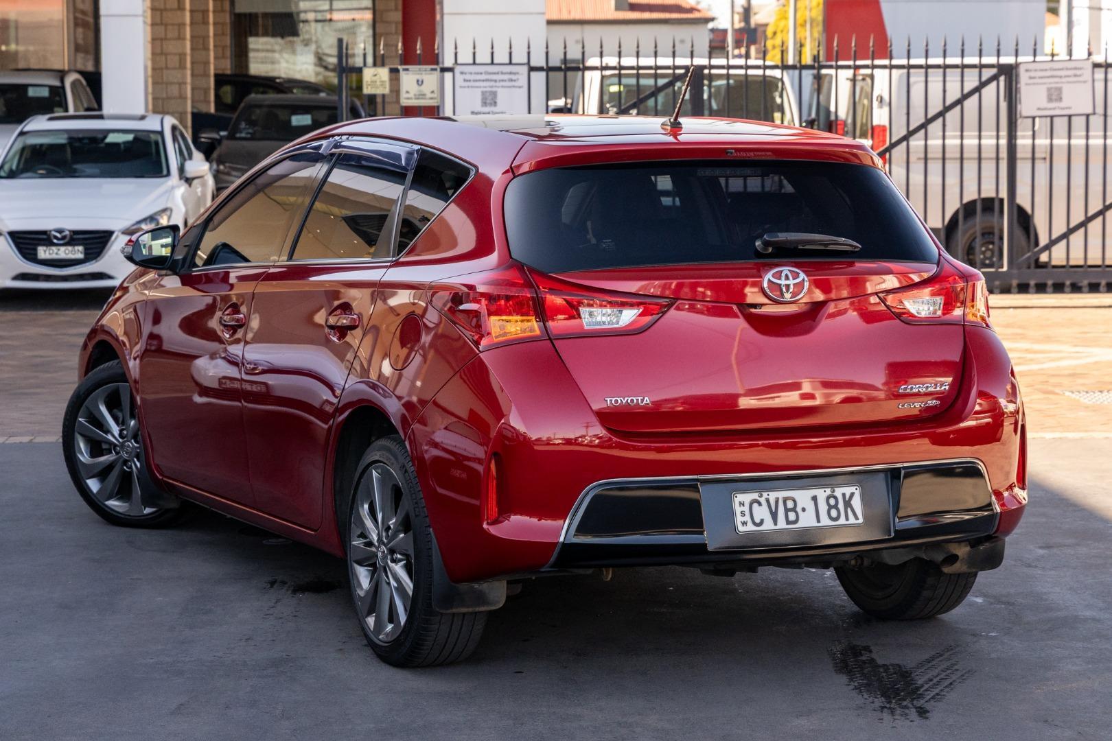 2014 Toyota Corolla Levin ZR in Red