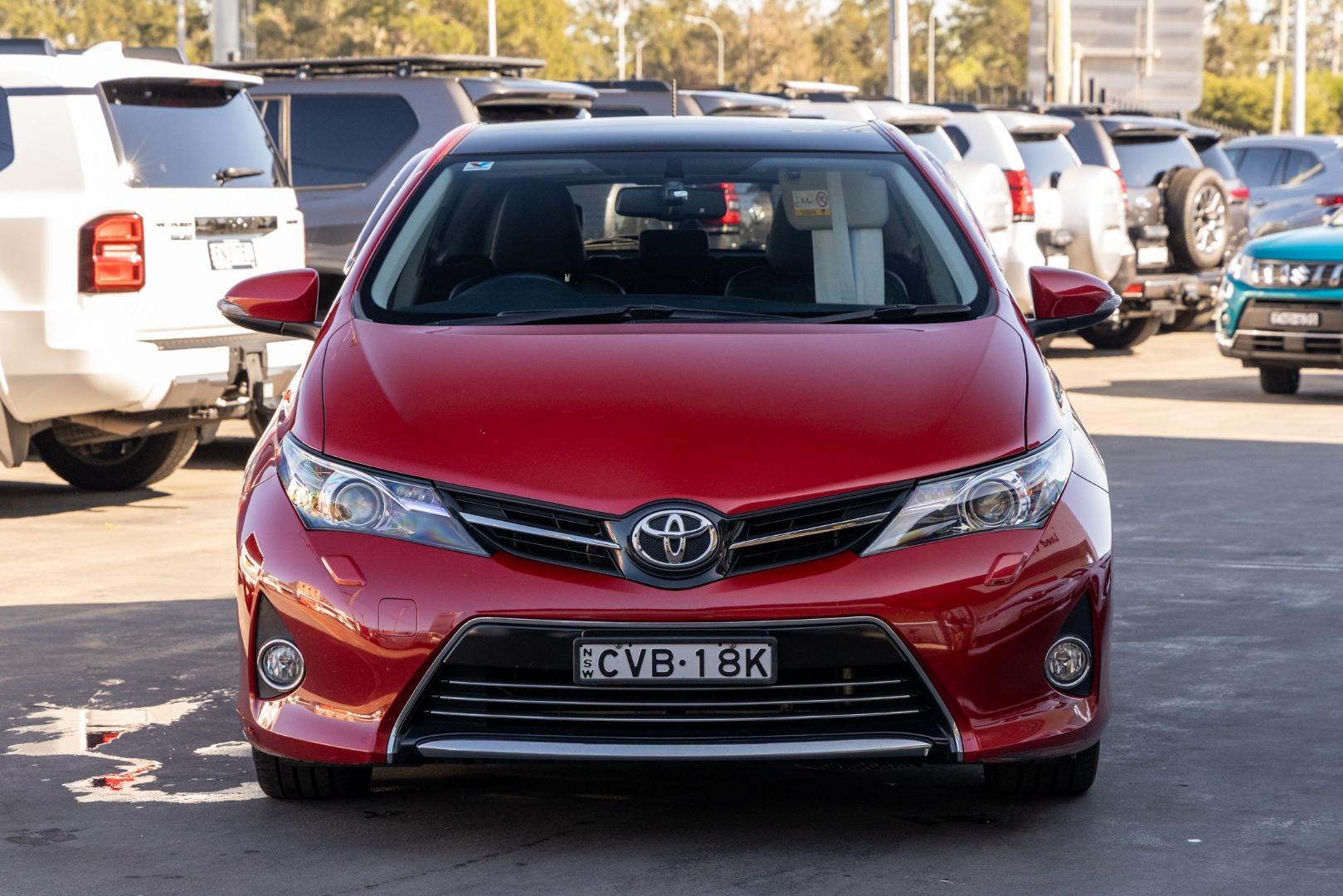 2014 Toyota Corolla Levin ZR in Red