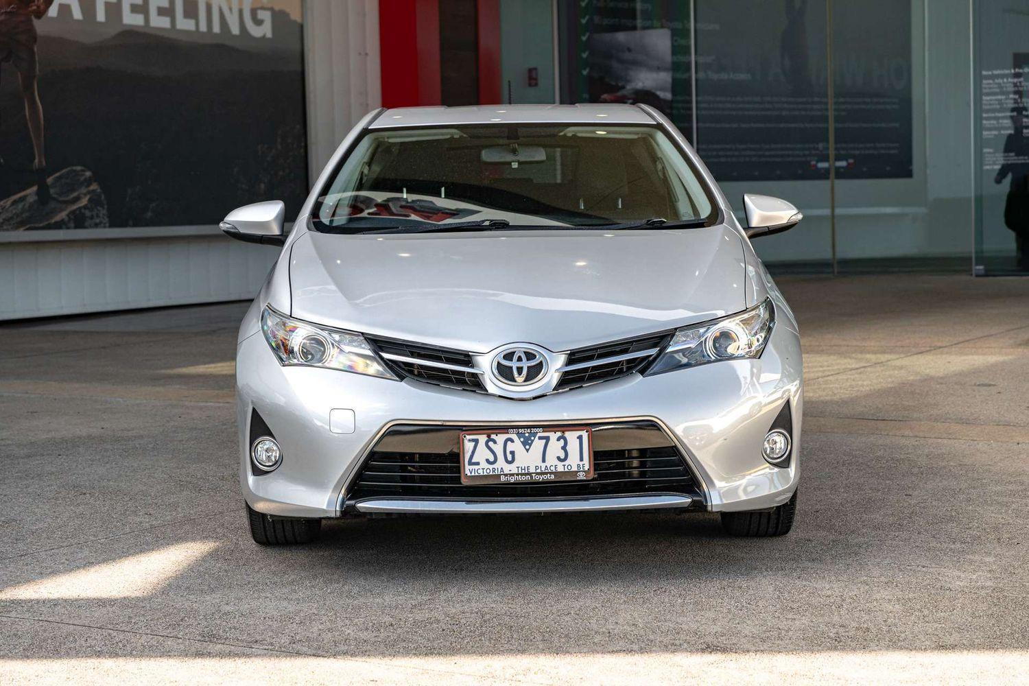 2013 Toyota Corolla Ascent Sport in Silver
