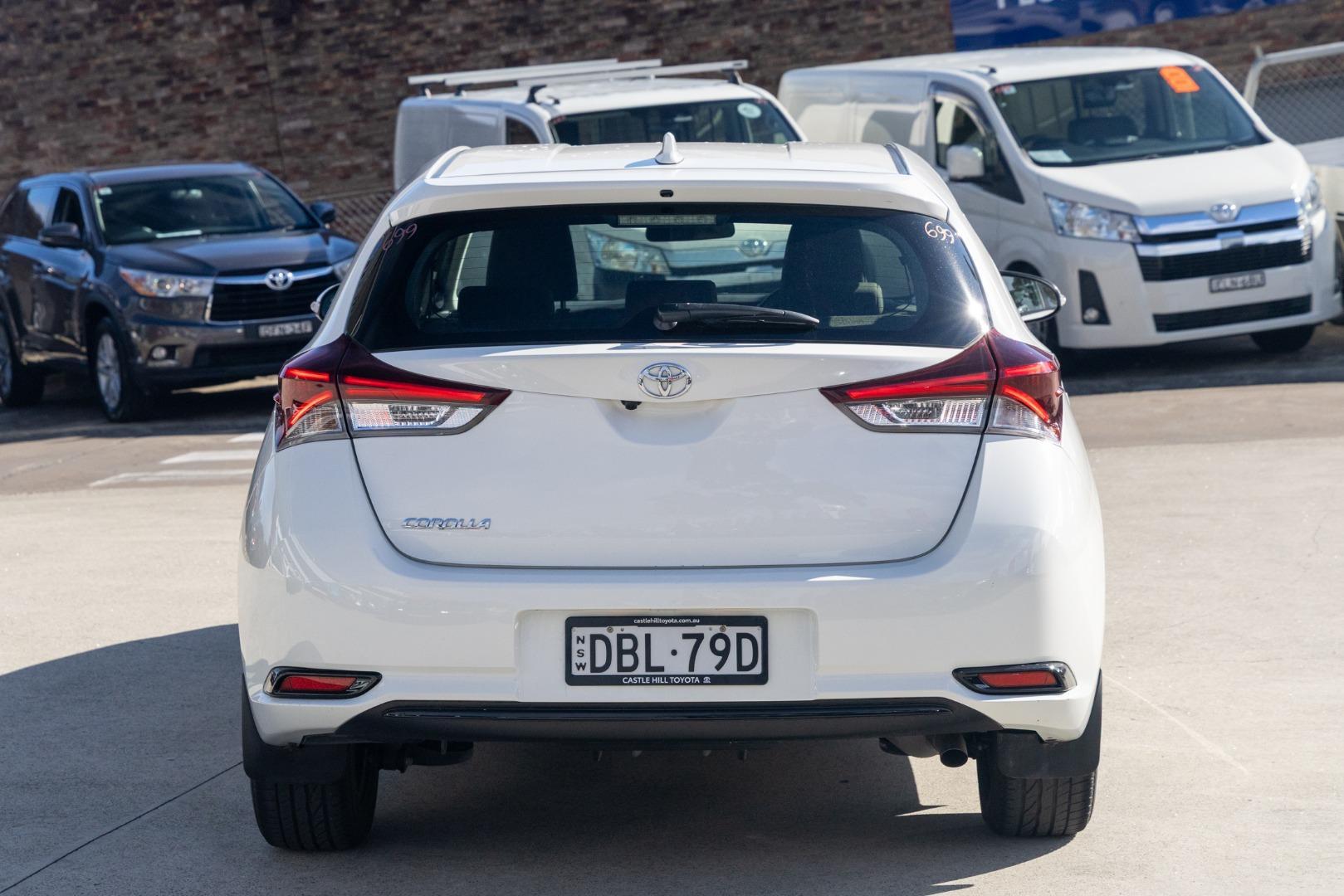 2015 Toyota Corolla Ascent in White