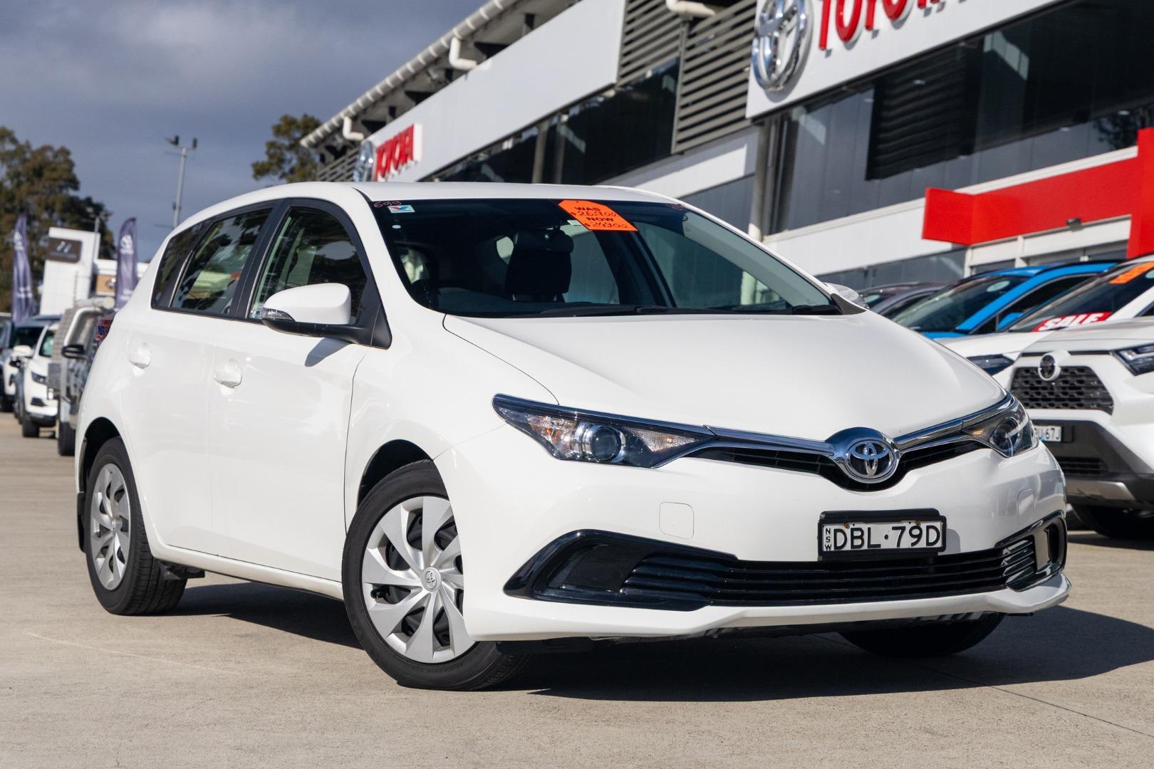 2015 Toyota Corolla Ascent in White