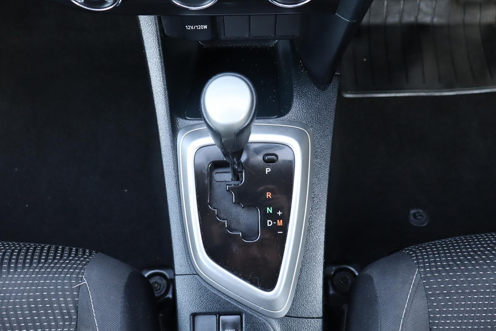 2013 Toyota Corolla Ascent Sport in White