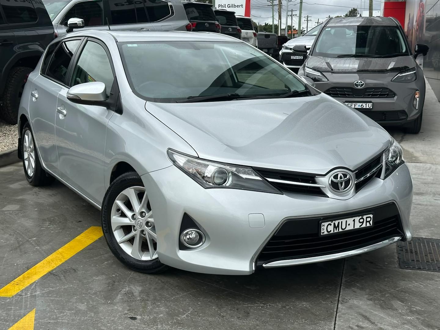 2013 Toyota Corolla Ascent Sport in Silver