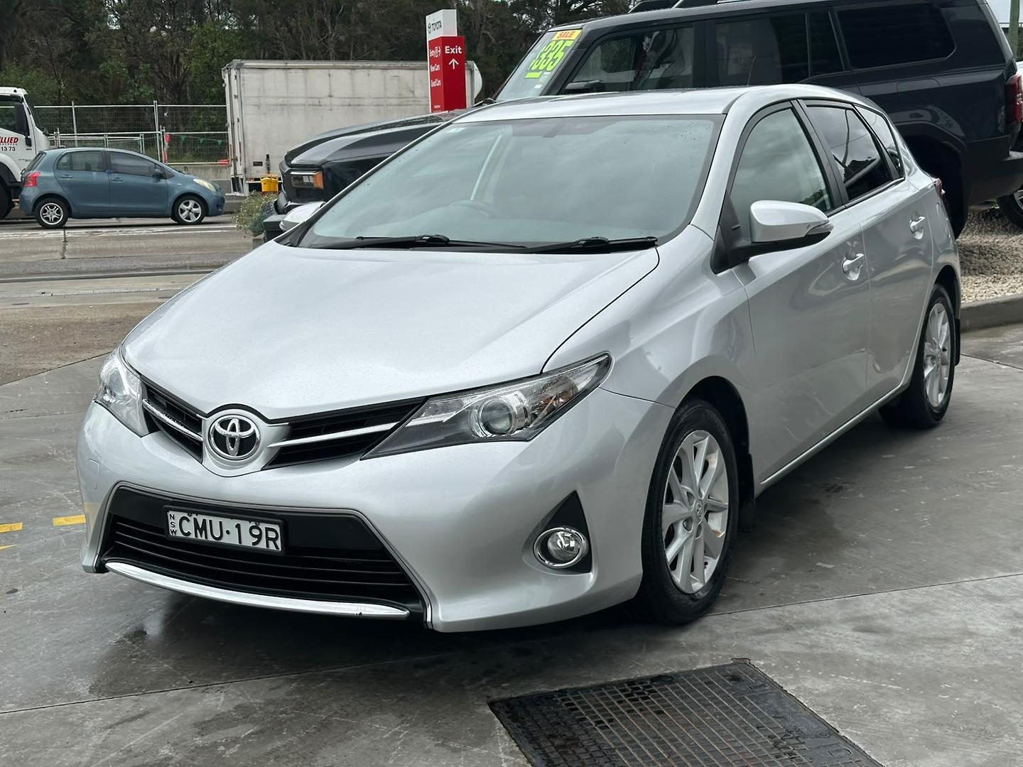 2013 Toyota Corolla Ascent Sport in Silver
