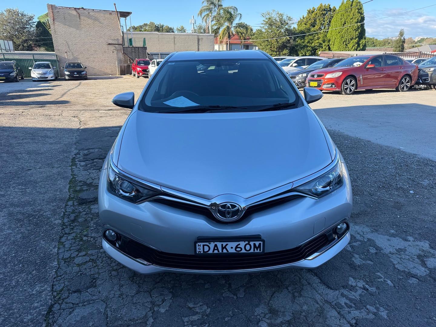 2015 Toyota Corolla Ascent Sport in Silver