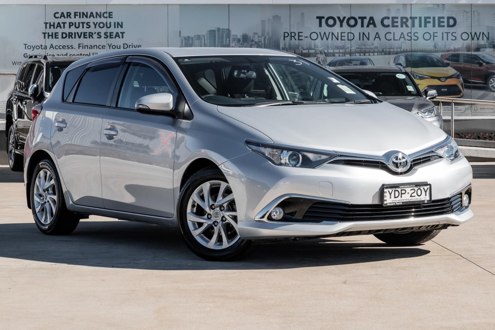 2015 Toyota Corolla Ascent Sport in Silver