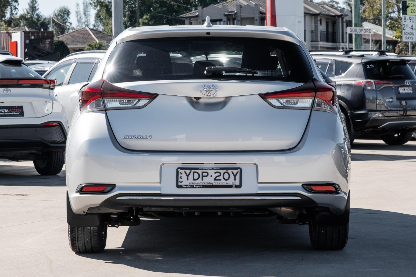 2015 Toyota Corolla Ascent Sport in Silver