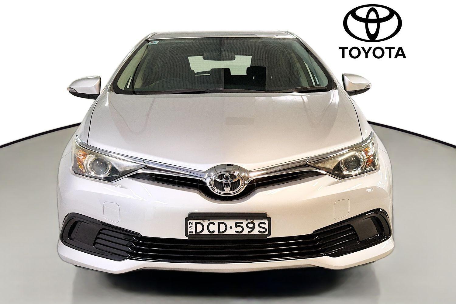 2015 Toyota Corolla Ascent Sport in Silver