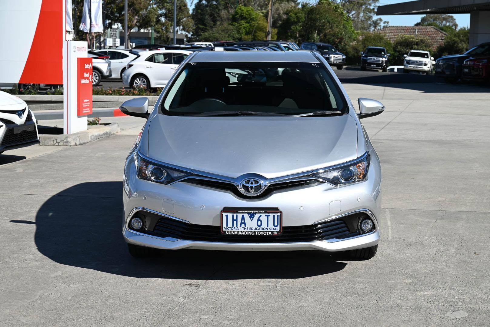 2015 Toyota Corolla Ascent Sport in Silver