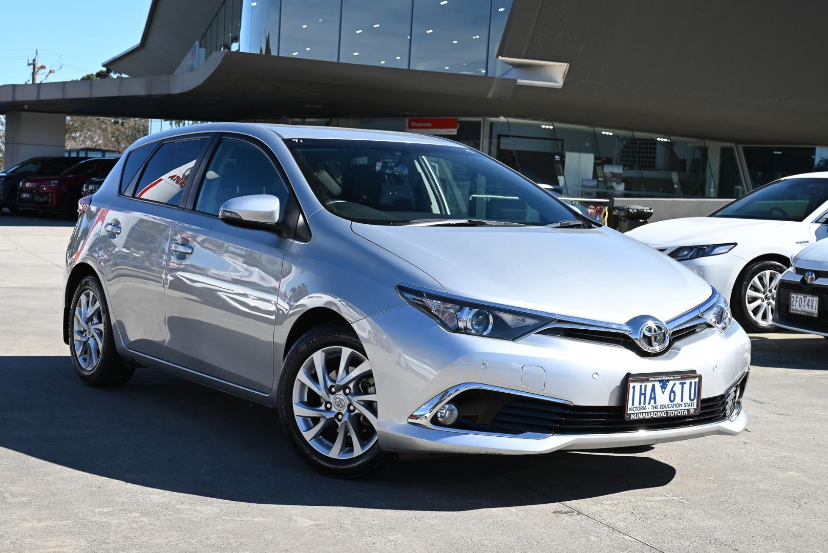 2015 Toyota Corolla Ascent Sport in Silver