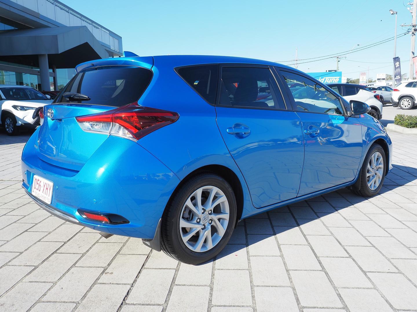 2017 Toyota Corolla Ascent Sport in Blue