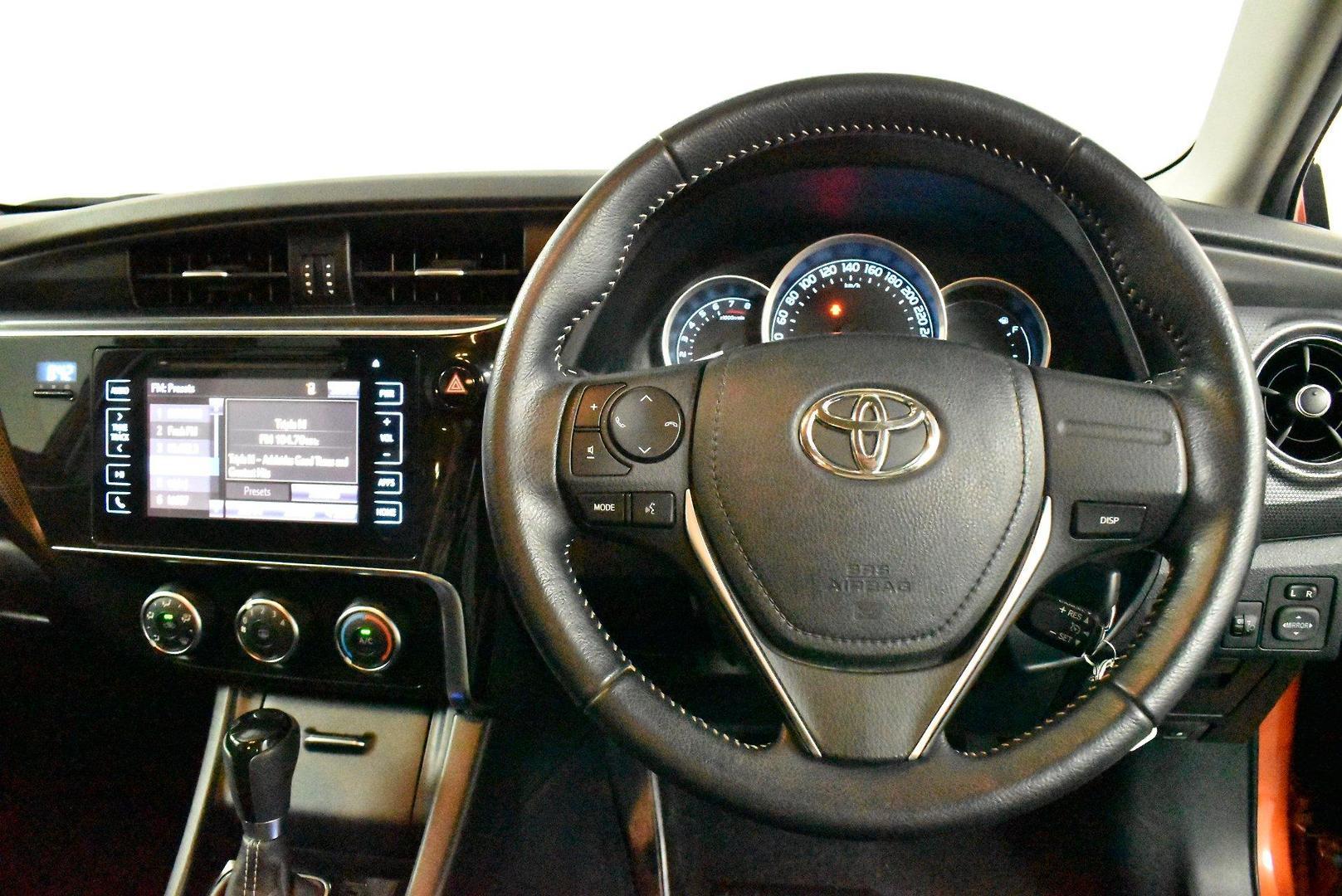 2018 Toyota Corolla Ascent Sport in Red