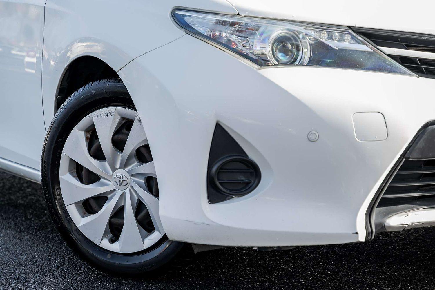 2013 Toyota Corolla Ascent in White