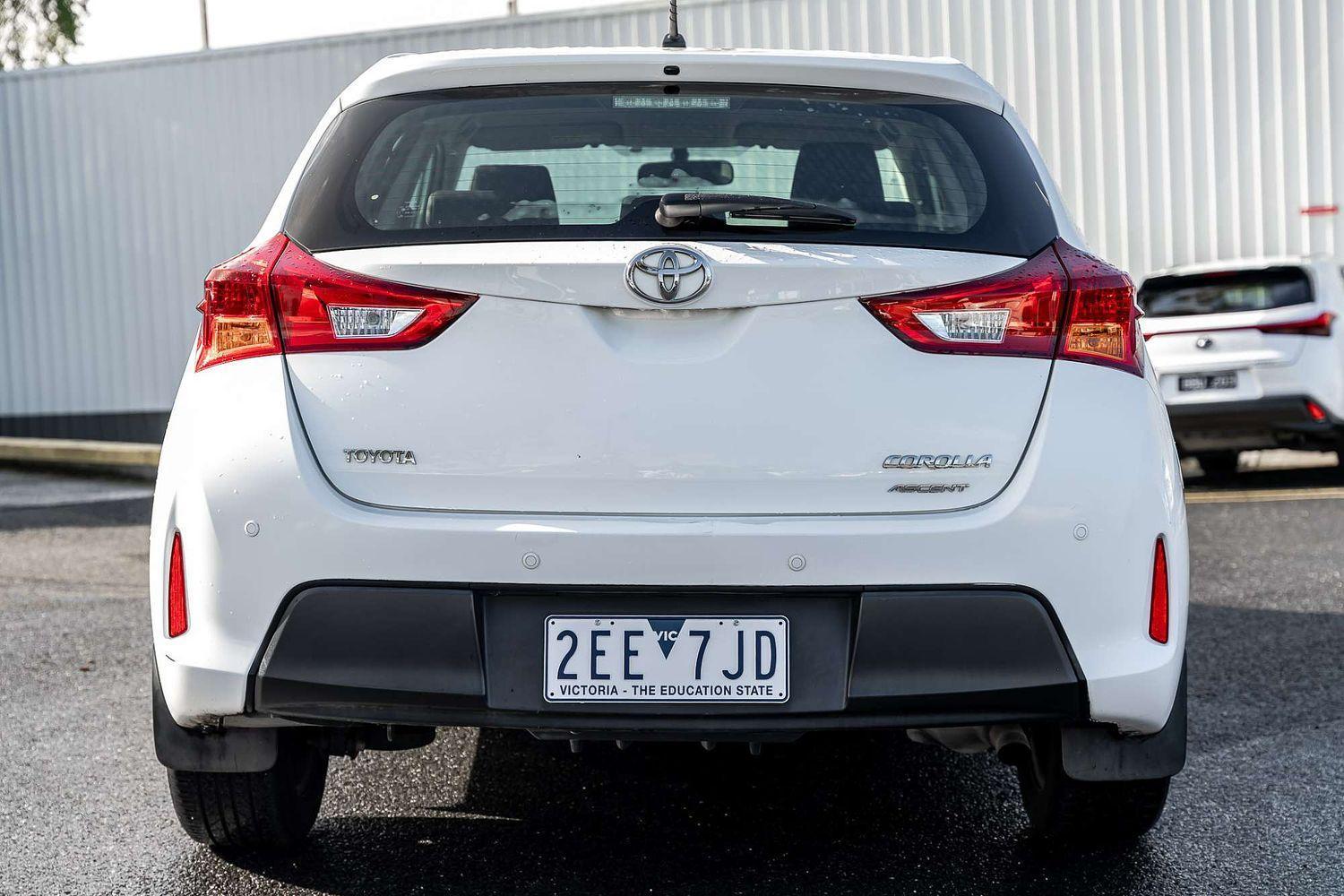 2013 Toyota Corolla Ascent in White