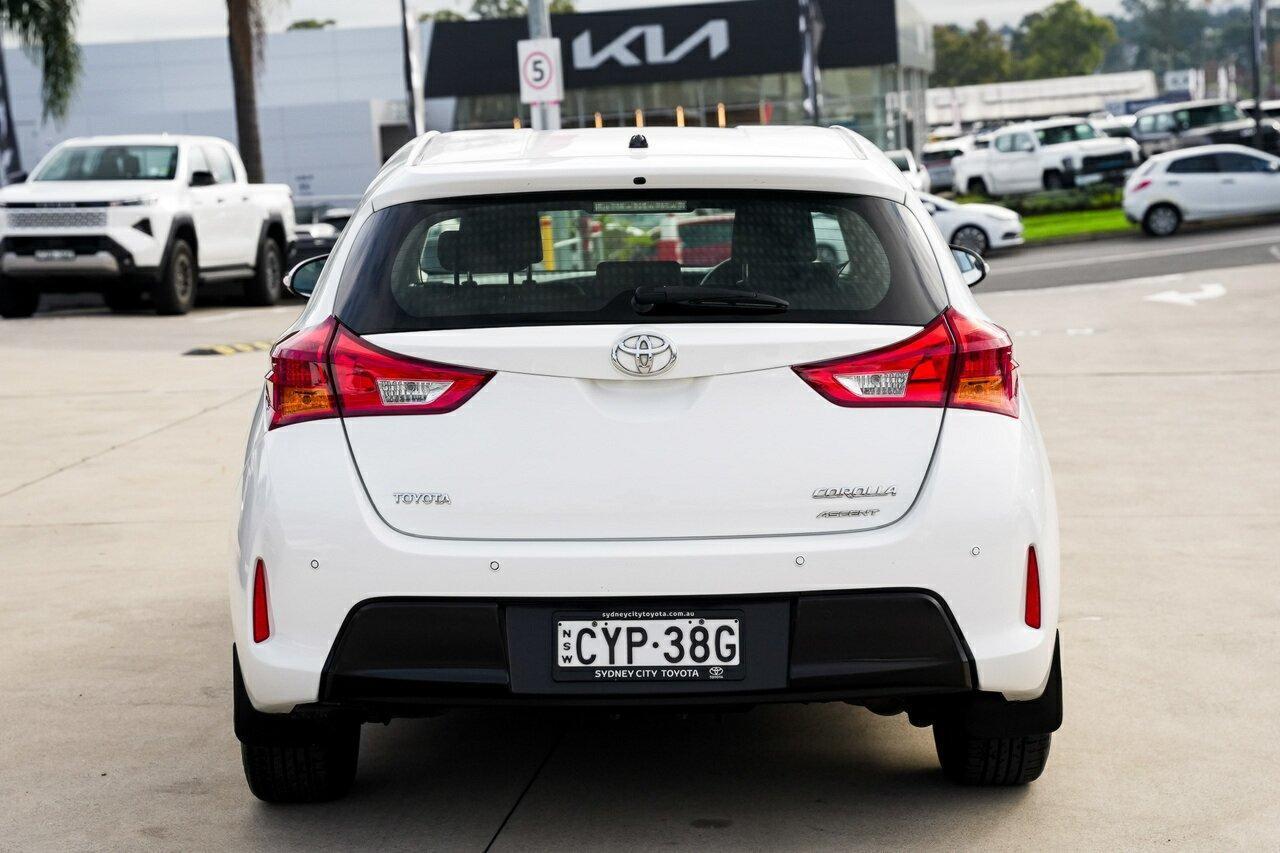 2014 Toyota Corolla Ascent Sport in White