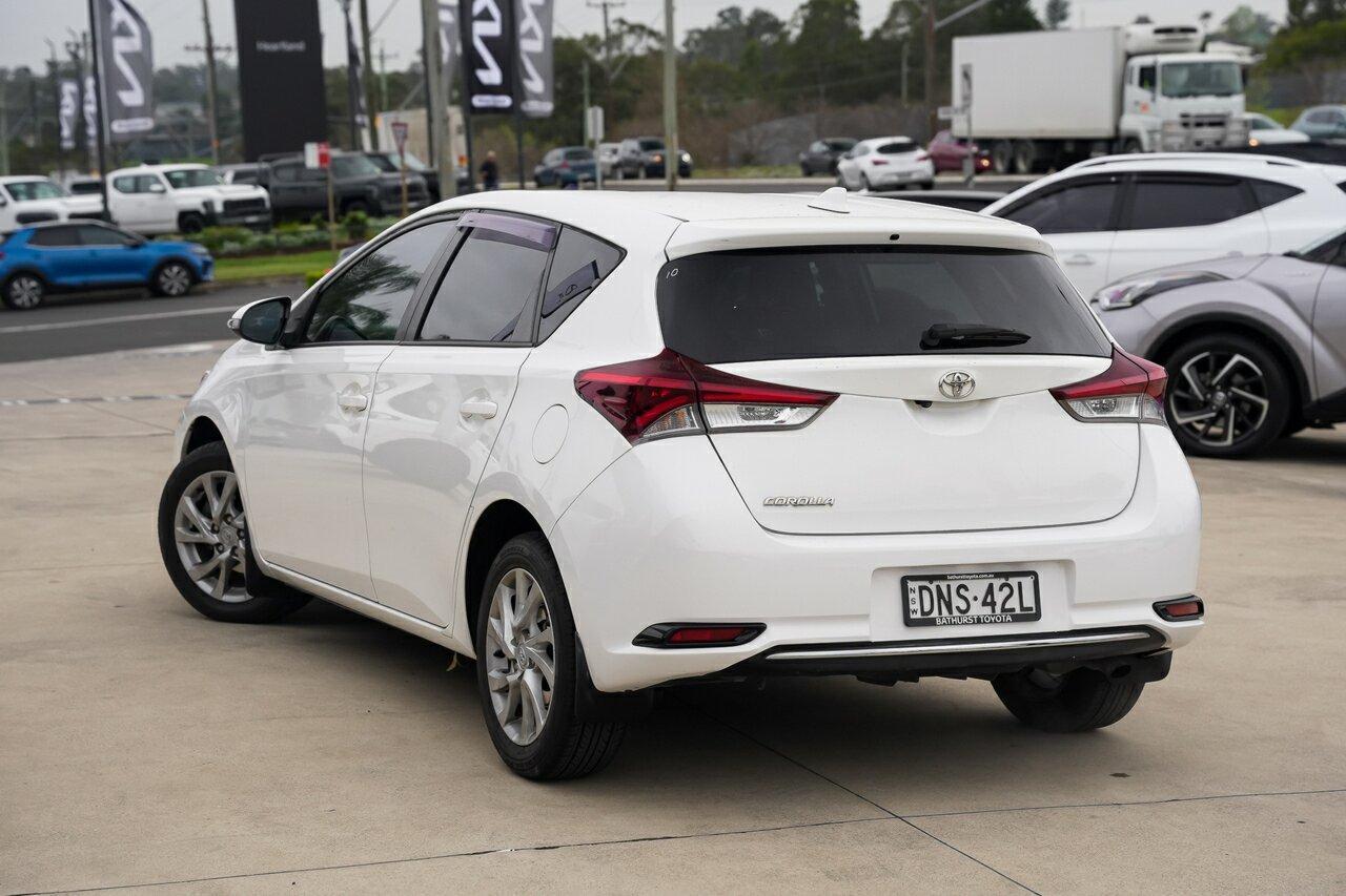 2017 Toyota Corolla Ascent Sport in White