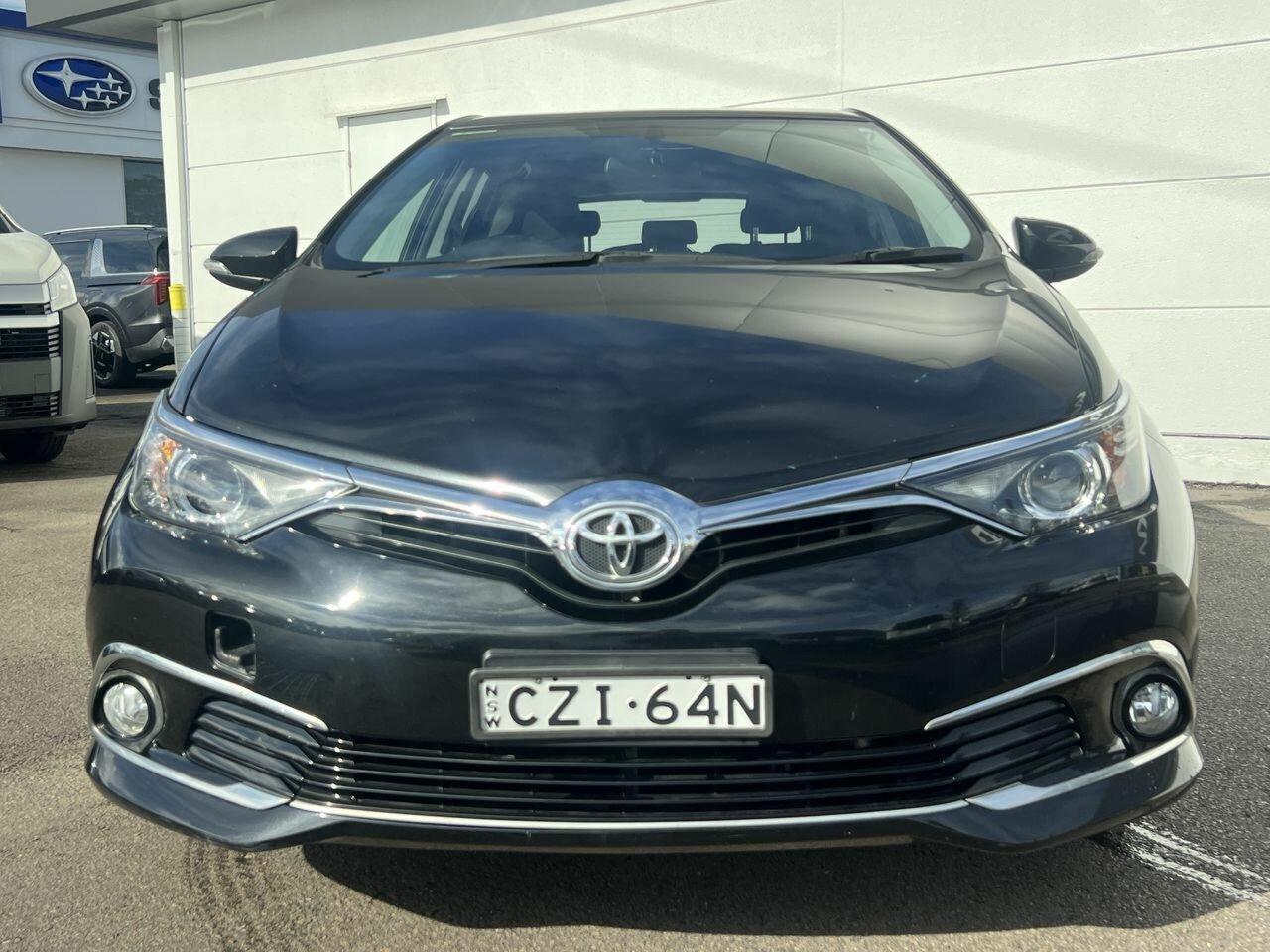 2015 Toyota Corolla Ascent Sport in Black