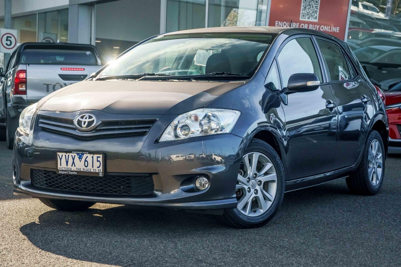 2011 Toyota Corolla Ascent Sport in Silver