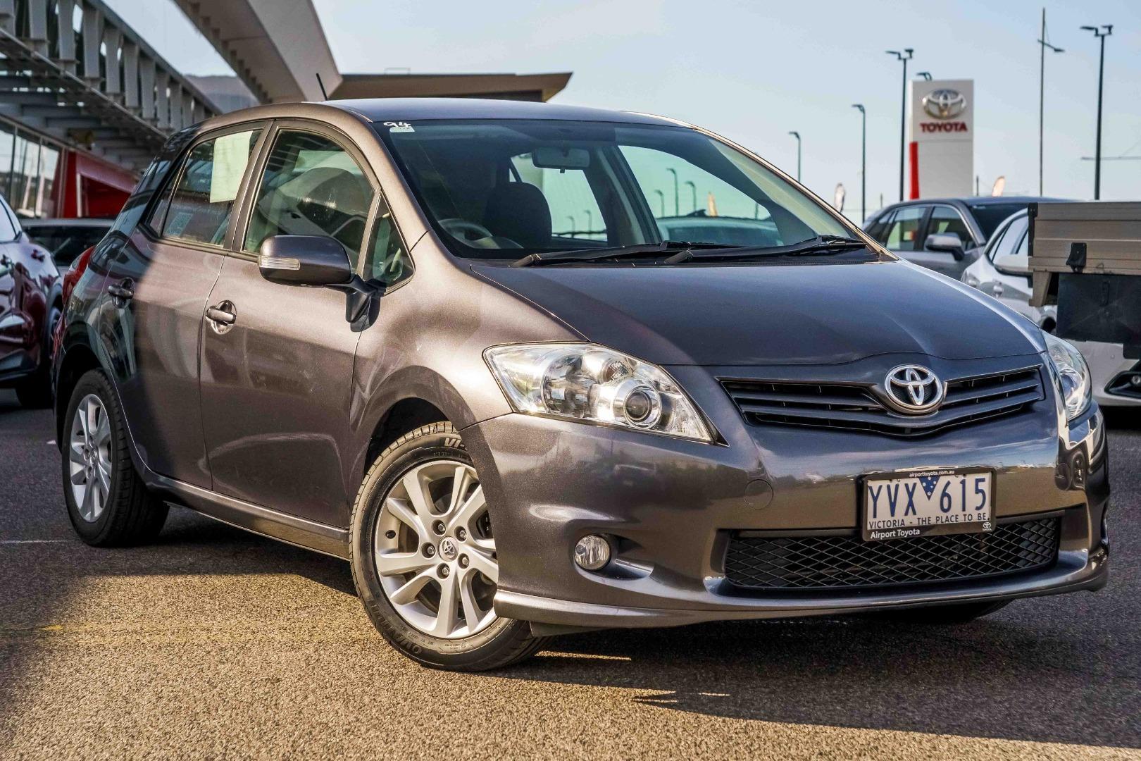 2011 Toyota Corolla Ascent Sport in Silver