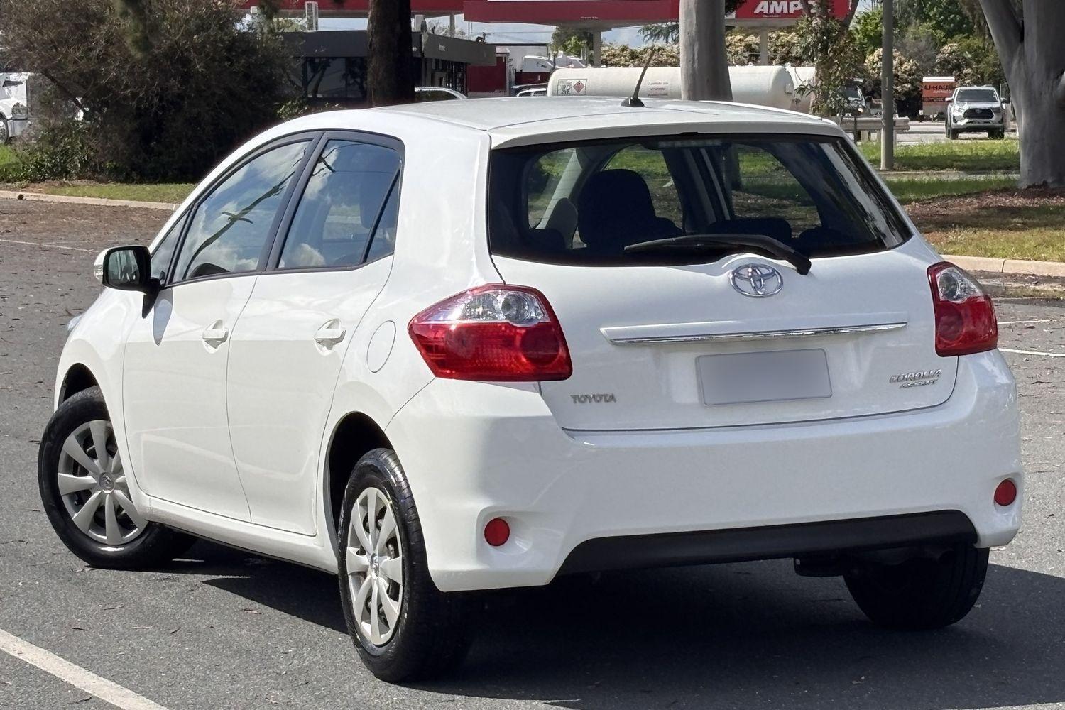 2012 Toyota Corolla Ascent in White