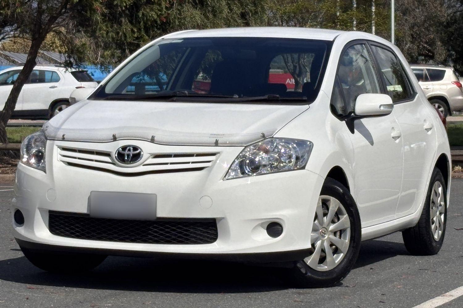 2012 Toyota Corolla Ascent in White