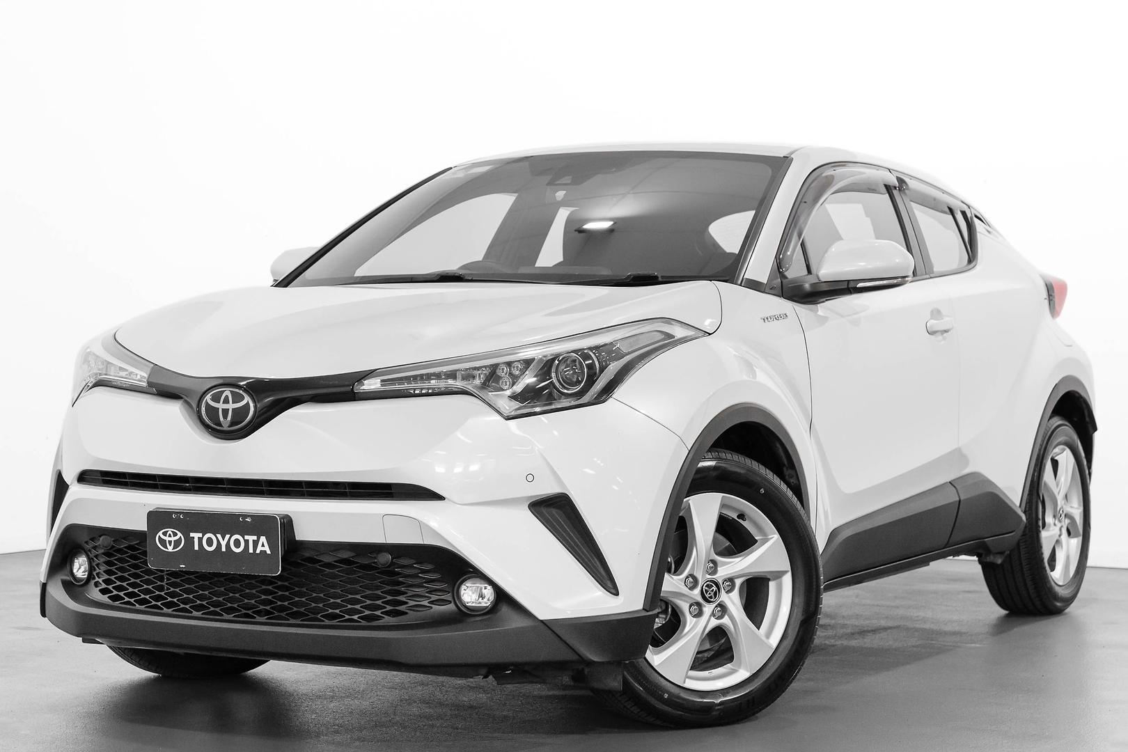 2017 Toyota C-HR Standard 2WD in White