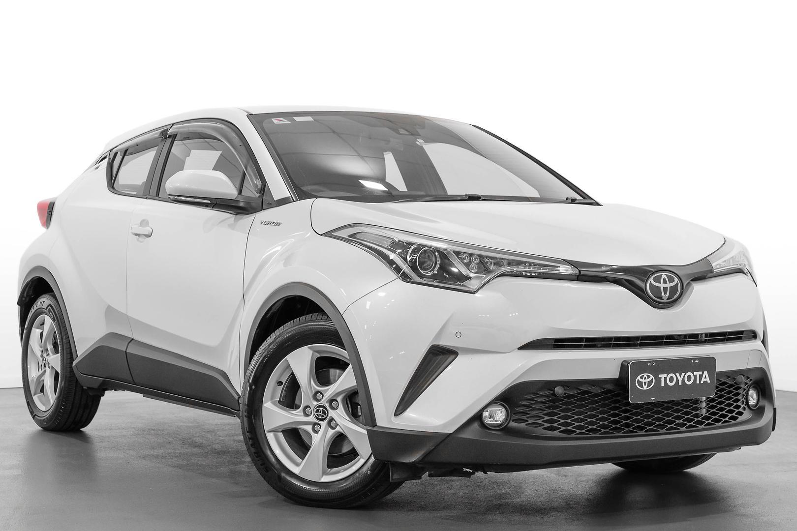 2017 Toyota C-HR Standard 2WD in White